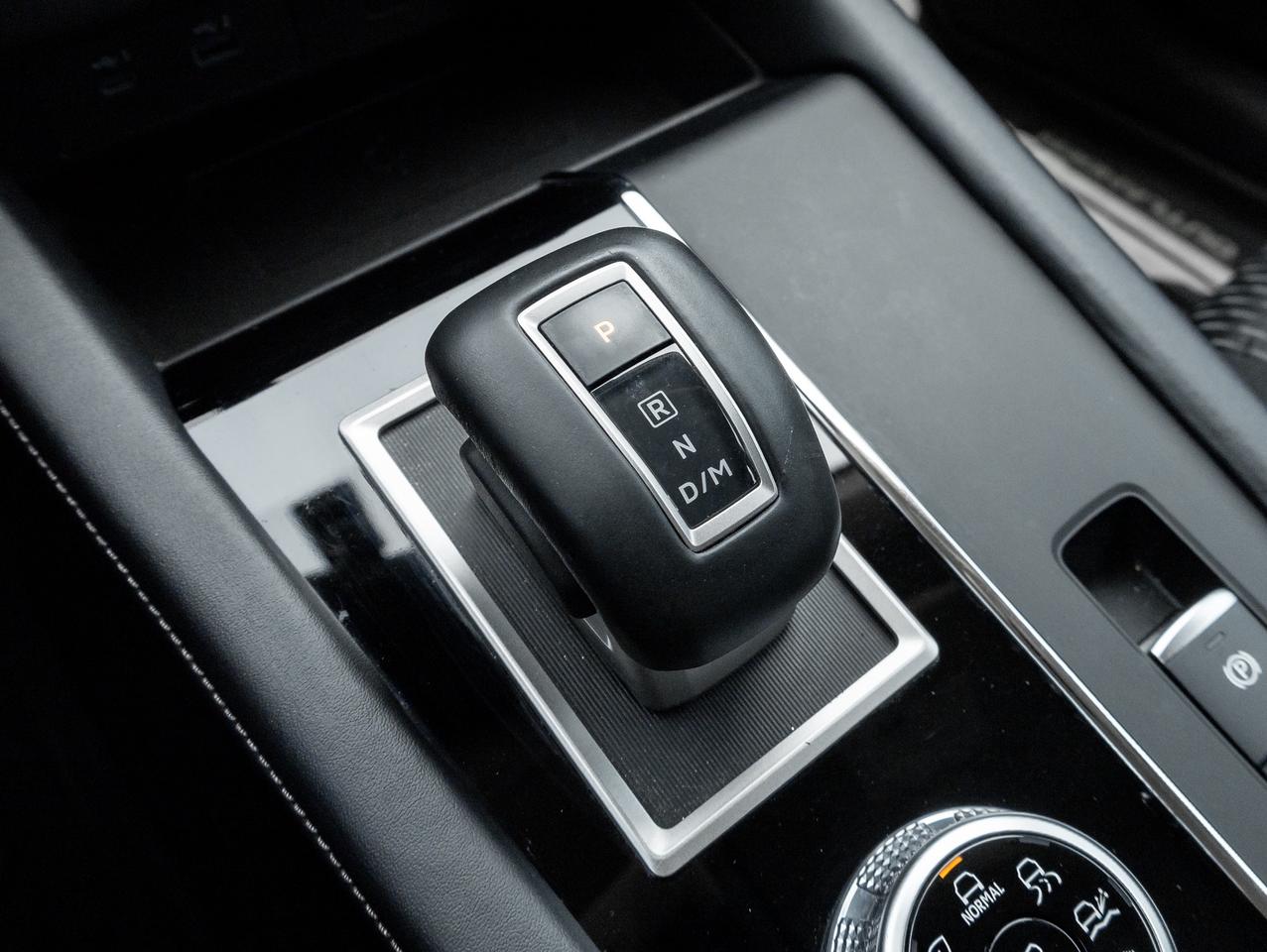 2022 Mitsubishi Outlander LE S-AWC   CPO FINANCE RATES FOR AS LOW AS 0.90% Photo