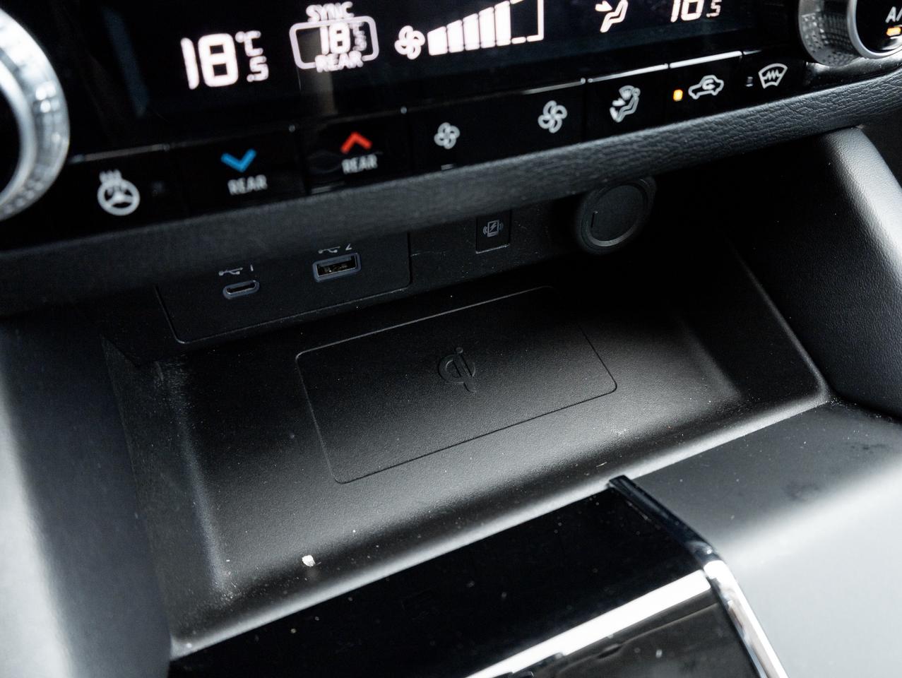 2022 Mitsubishi Outlander LE S-AWC   CPO FINANCE RATES FOR AS LOW AS 0.90% Photo