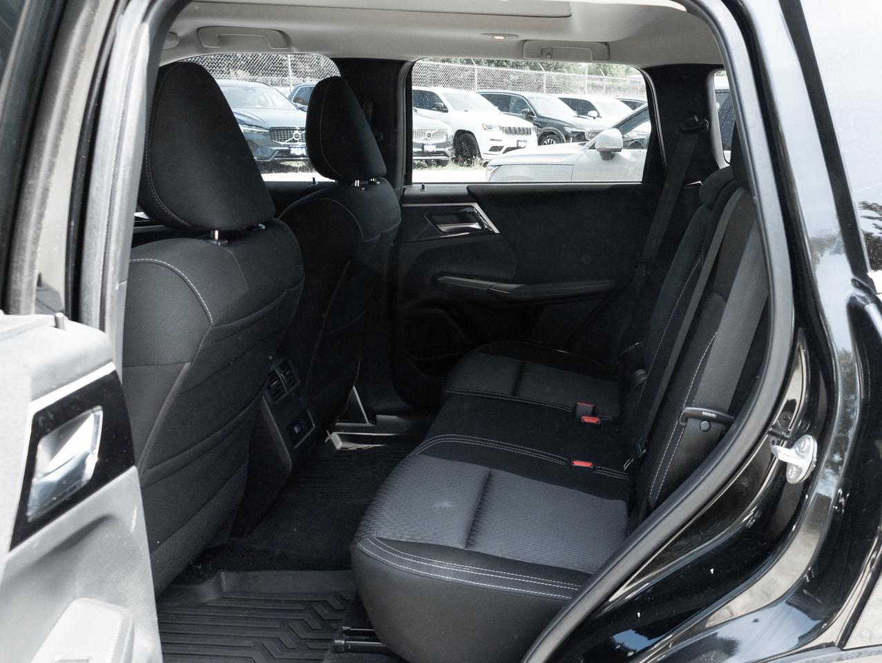 2022 Mitsubishi Outlander LE S-AWC   CPO FINANCE RATES FOR AS LOW AS 0.90% Photo