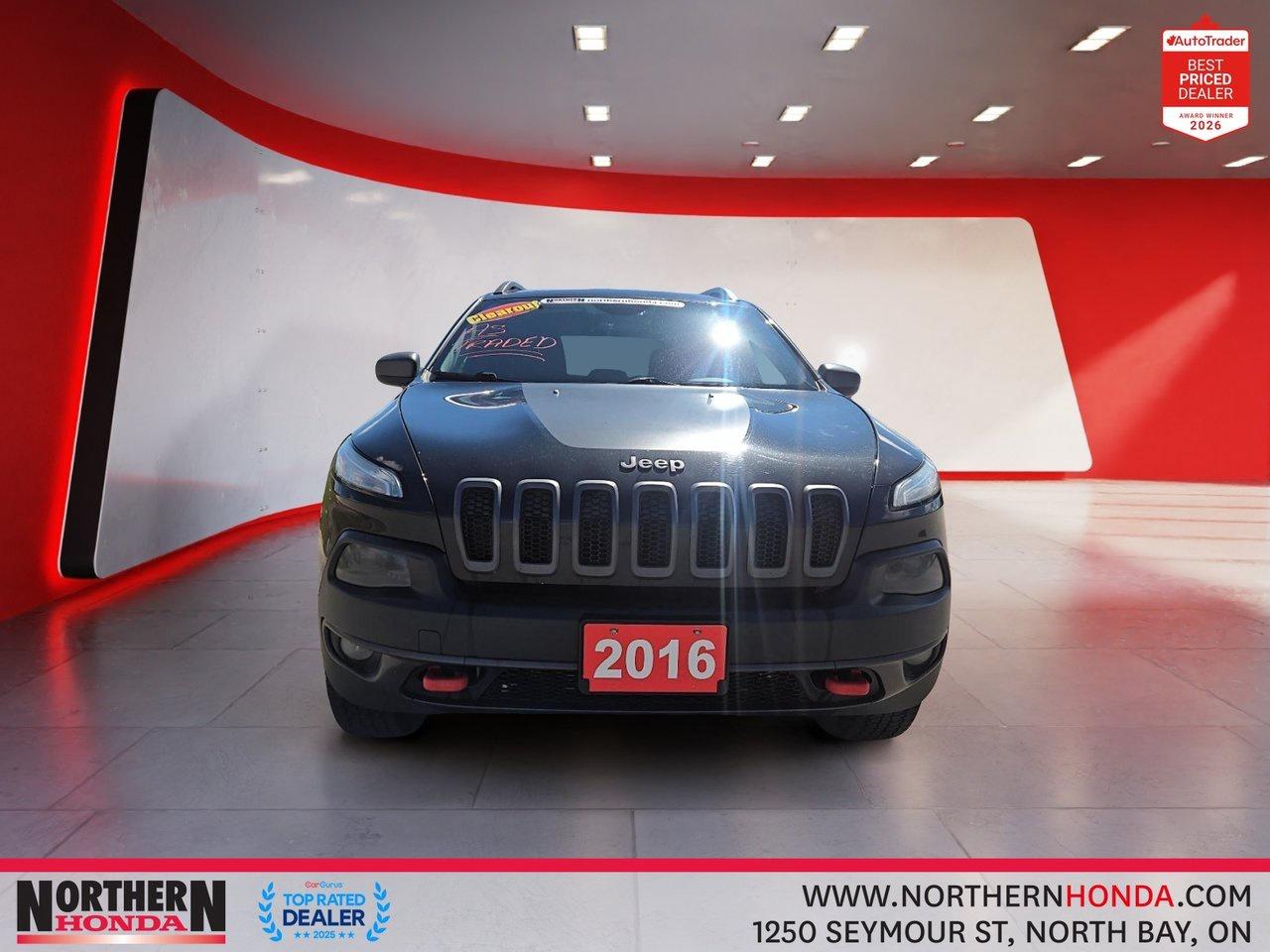 2016 Jeep Cherokee Trailhawk Photo