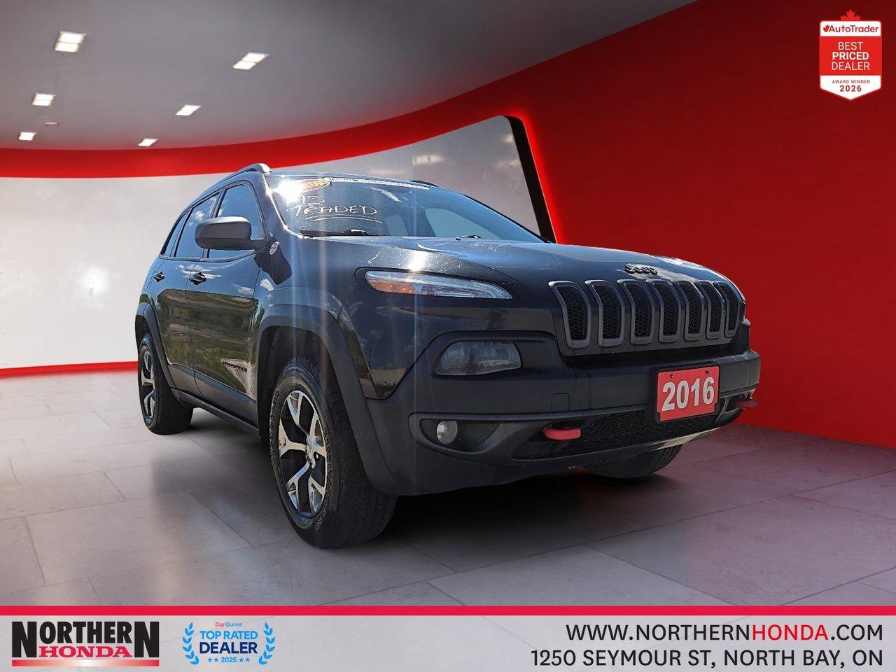 2016 Jeep Cherokee Trailhawk Photo