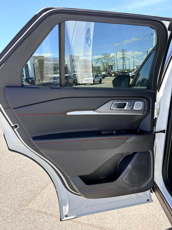 2026 Ford Explorer ST 4dr 4x4 Photo