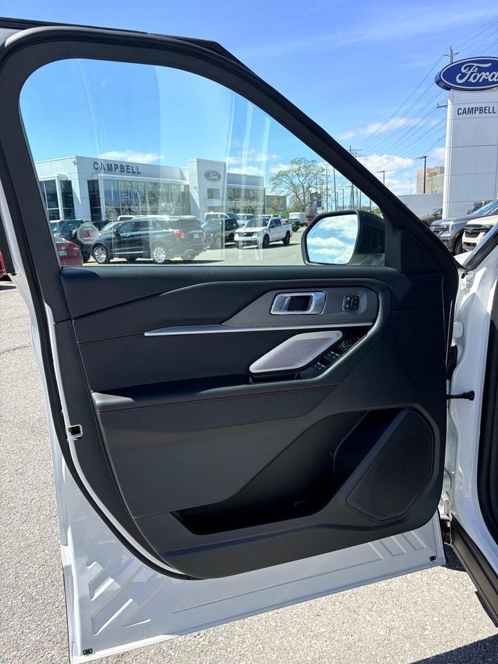 2026 Ford Explorer ST 4dr 4x4 Photo