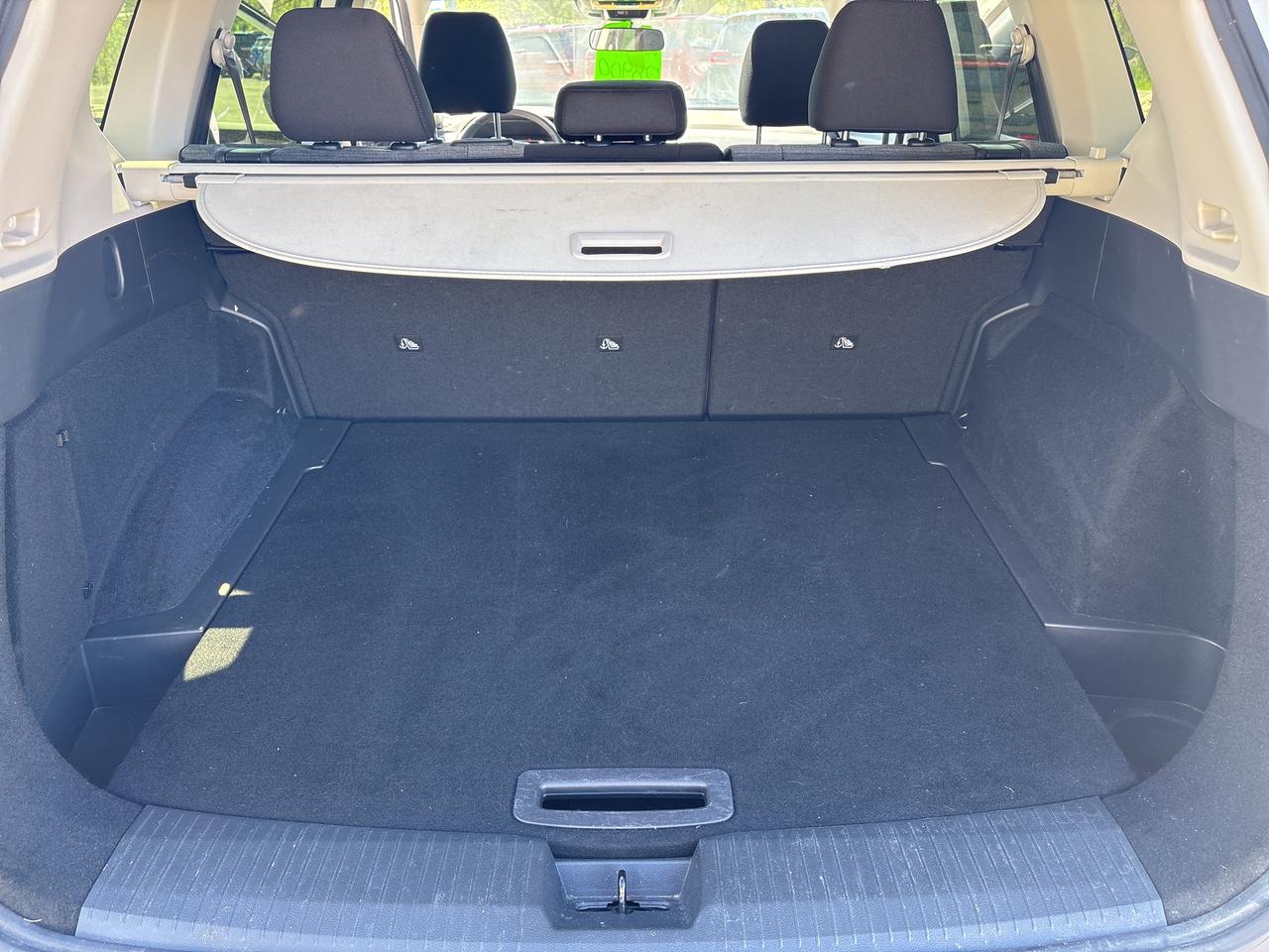 2023 Nissan Rogue SV MOONROOF Photo