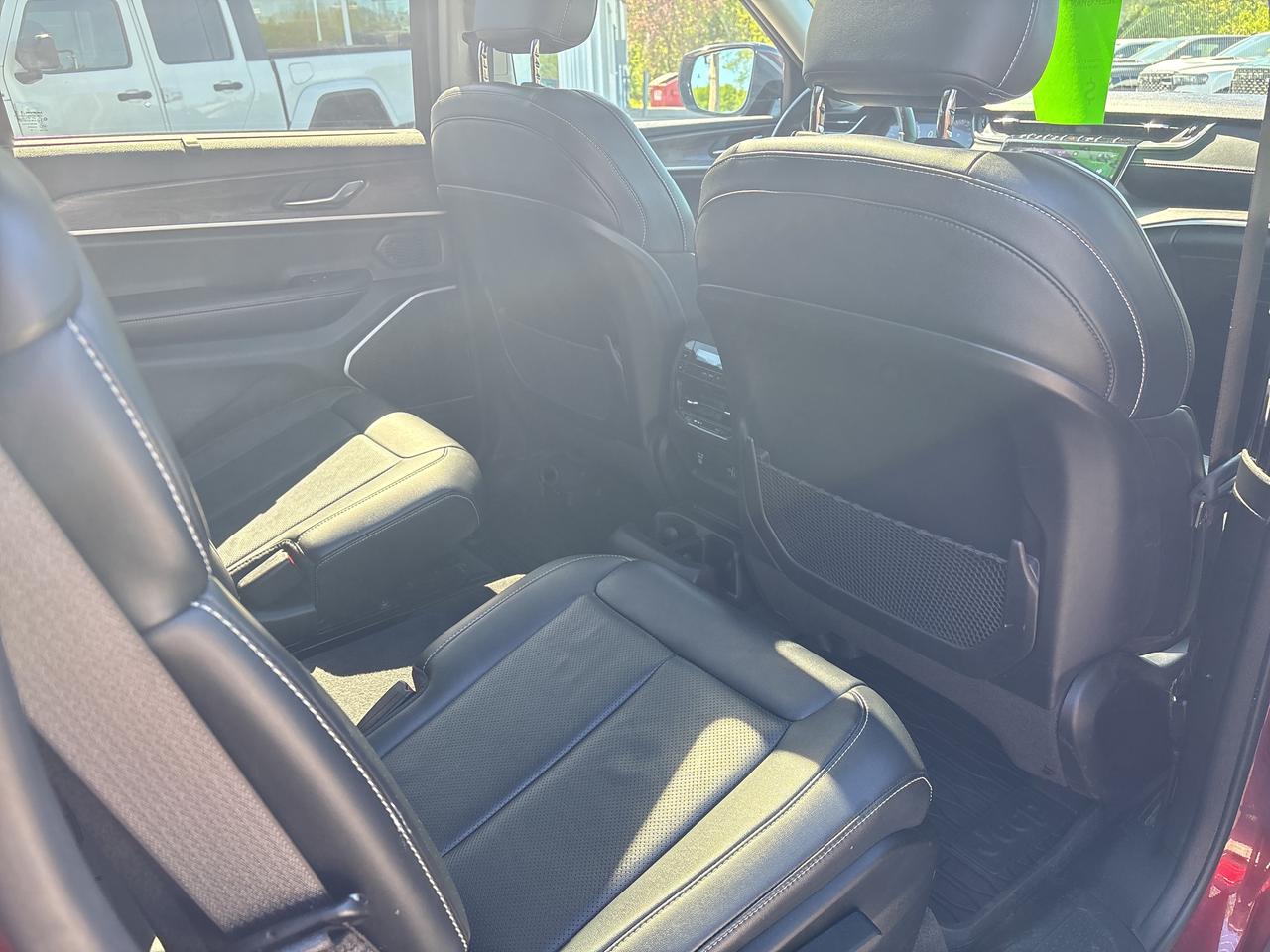 2022 Jeep Grand Cherokee L Limited Photo