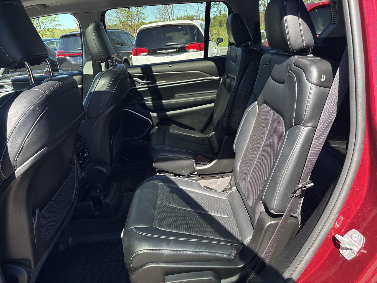 2022 Jeep Grand Cherokee L Limited Photo
