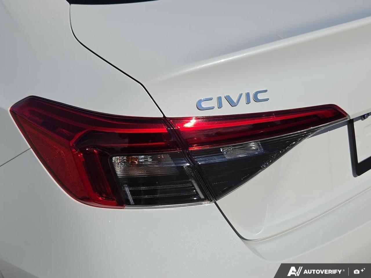2024 Honda Civic Sedan EX CVT   NO CLAIMS   ONE OWNER   SUNROOF Photo