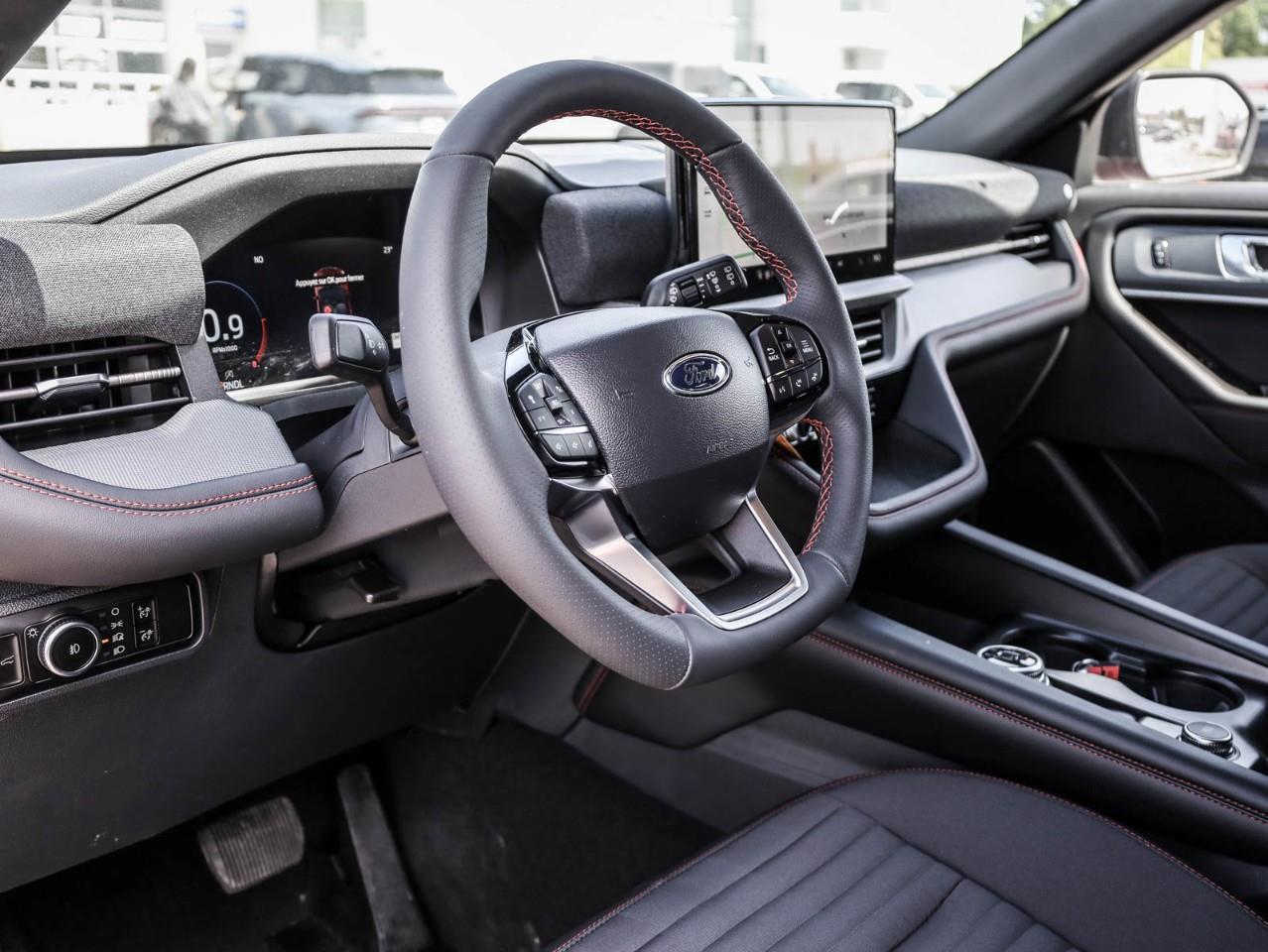 2026 Ford Explorer ST-Line 4dr 4x4 Photo