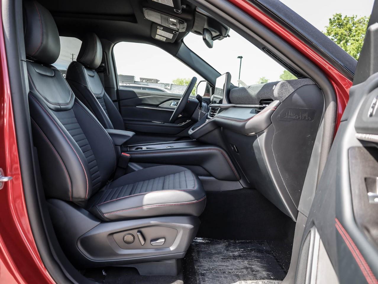 2026 Ford Explorer ST-Line 4dr 4x4 Photo