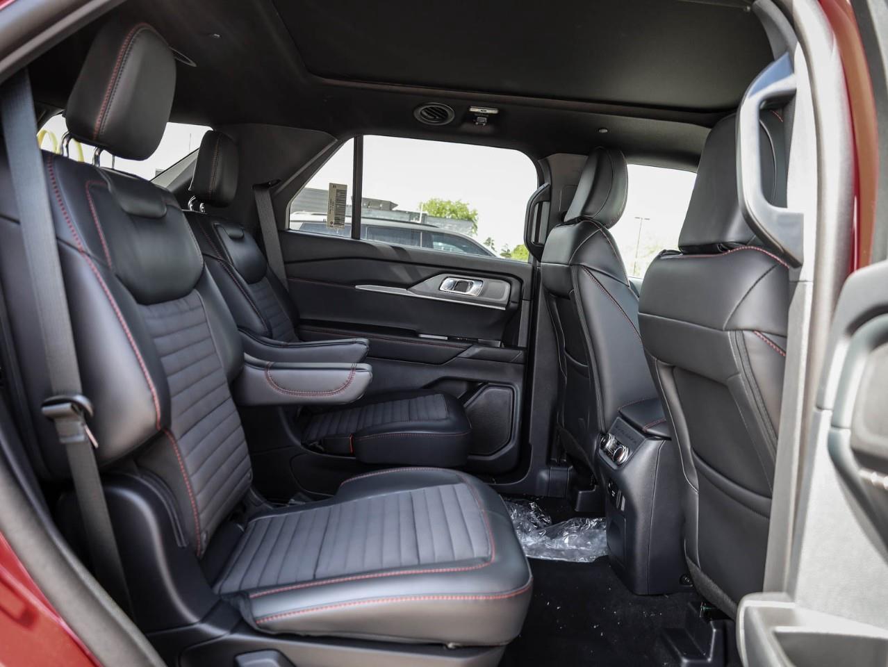 2026 Ford Explorer ST-Line 4dr 4x4 Photo
