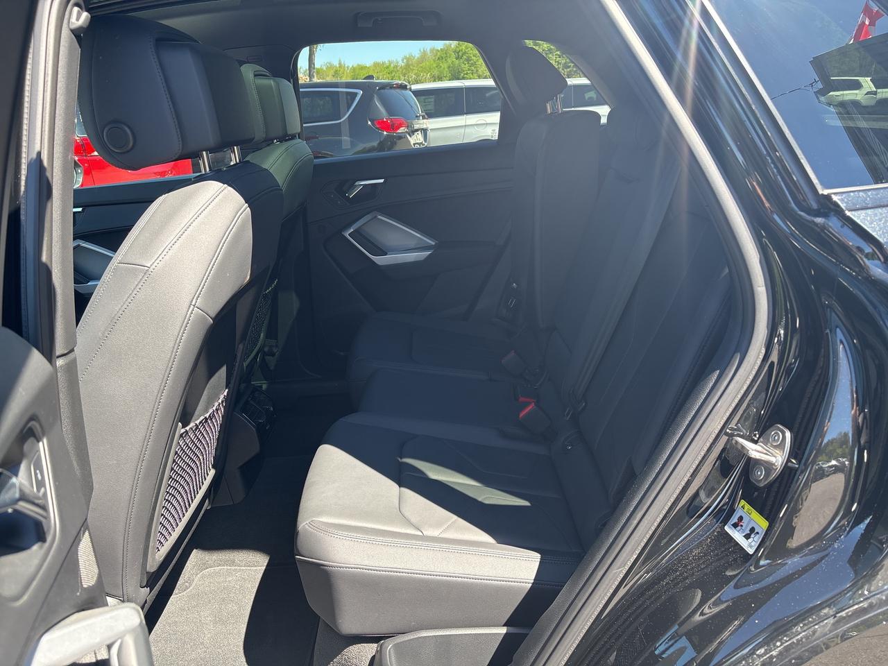 2024 Audi Q3 Komfort S line Photo