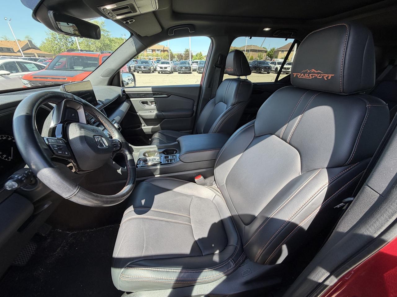 2023 Honda Pilot TrailSport AWD   NO CLAIMS   ONE OWNER   HTD SEATS Photo