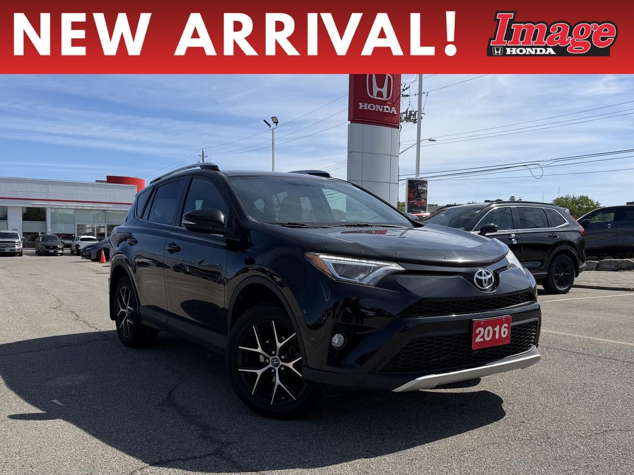 2016 Toyota RAV4 SE AWD   HTD SEATS   SUNROOF   BLUETOOTH Photo0