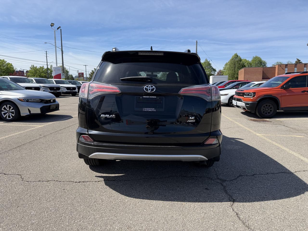 2016 Toyota RAV4 SE AWD   HTD SEATS   SUNROOF   BLUETOOTH Photo