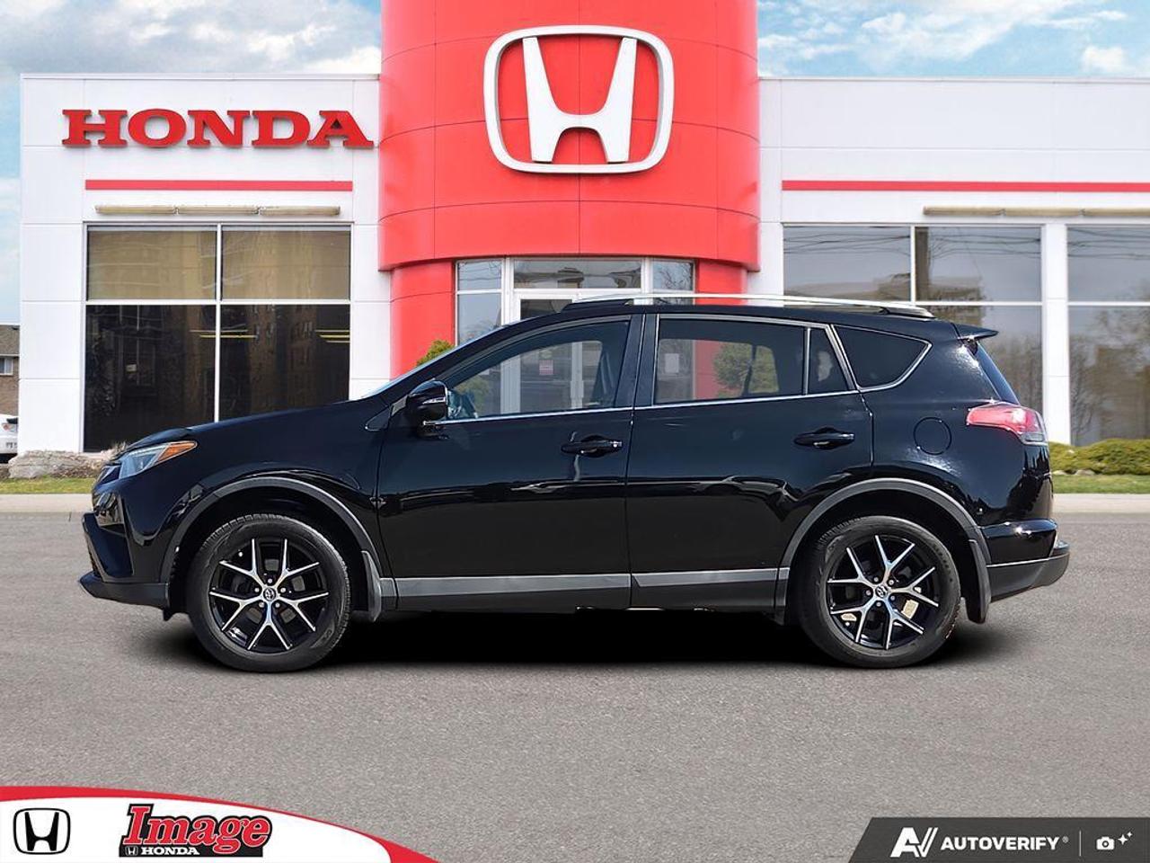 2016 Toyota RAV4 SE AWD   HTD SEATS   SUNROOF   BLUETOOTH Photo2