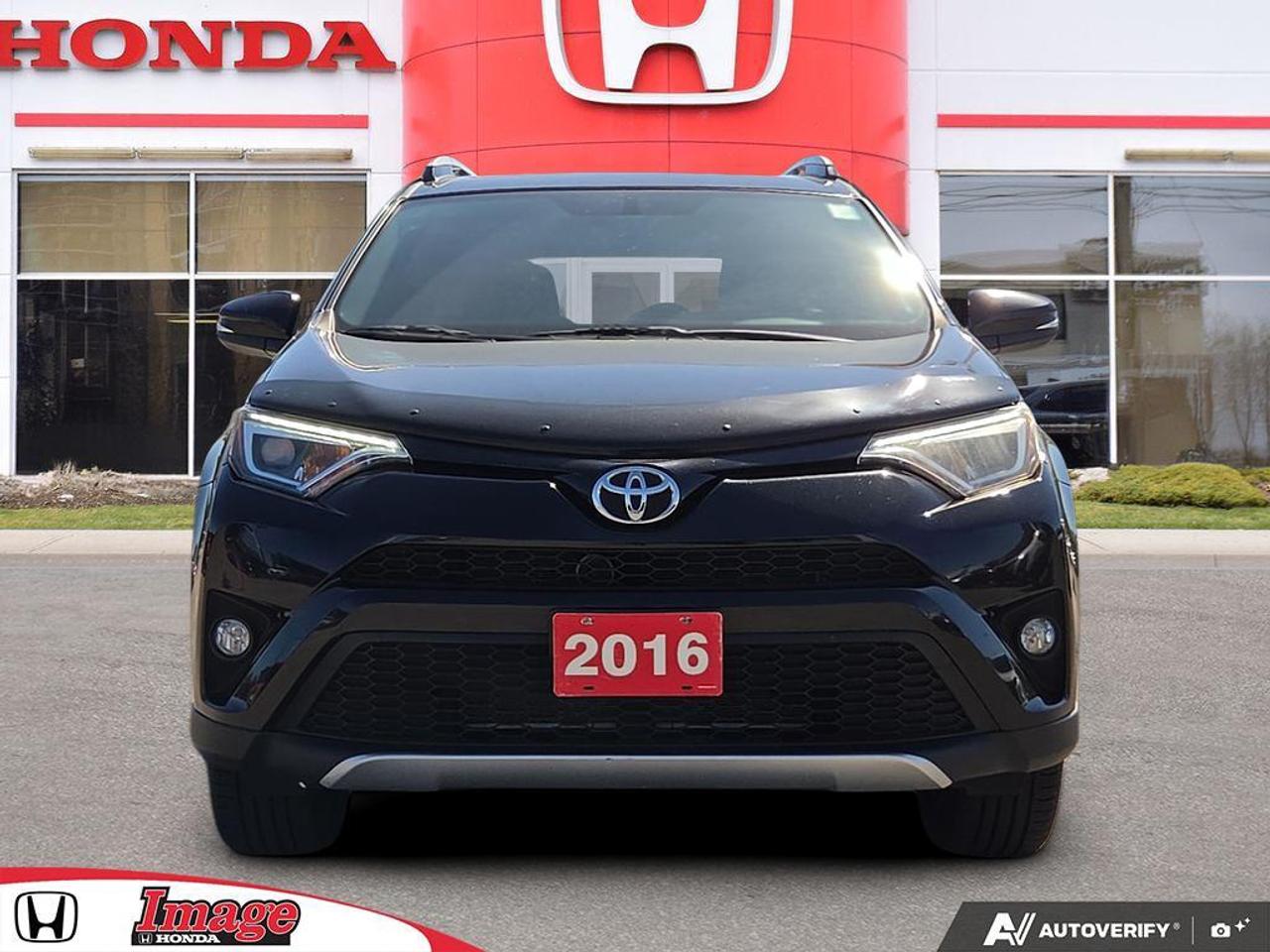 2016 Toyota RAV4 SE AWD   HTD SEATS   SUNROOF   BLUETOOTH Photo