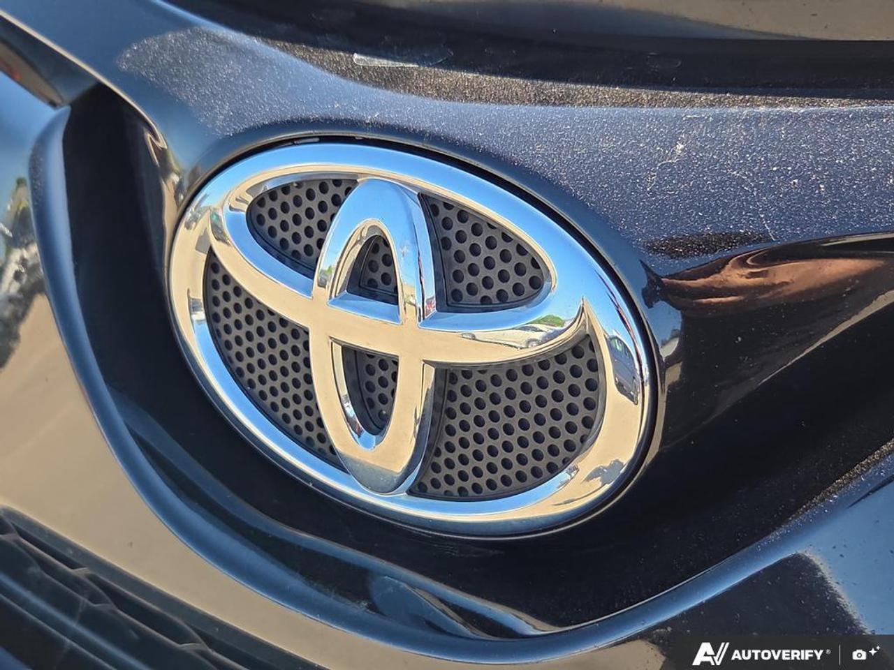 2016 Toyota RAV4 SE AWD   HTD SEATS   SUNROOF   BLUETOOTH Photo