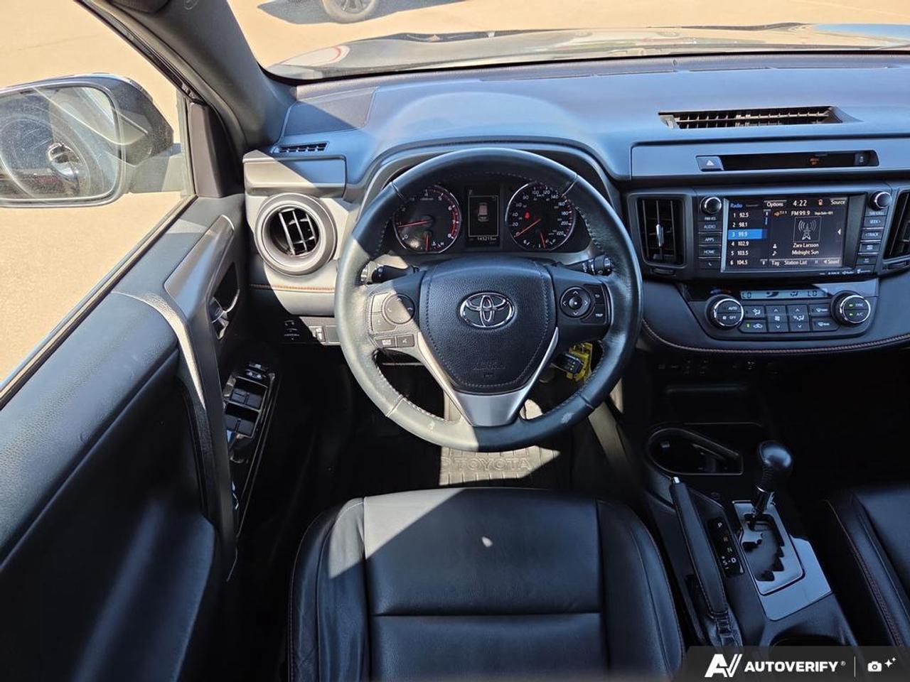 2016 Toyota RAV4 SE AWD   HTD SEATS   SUNROOF   BLUETOOTH Photo