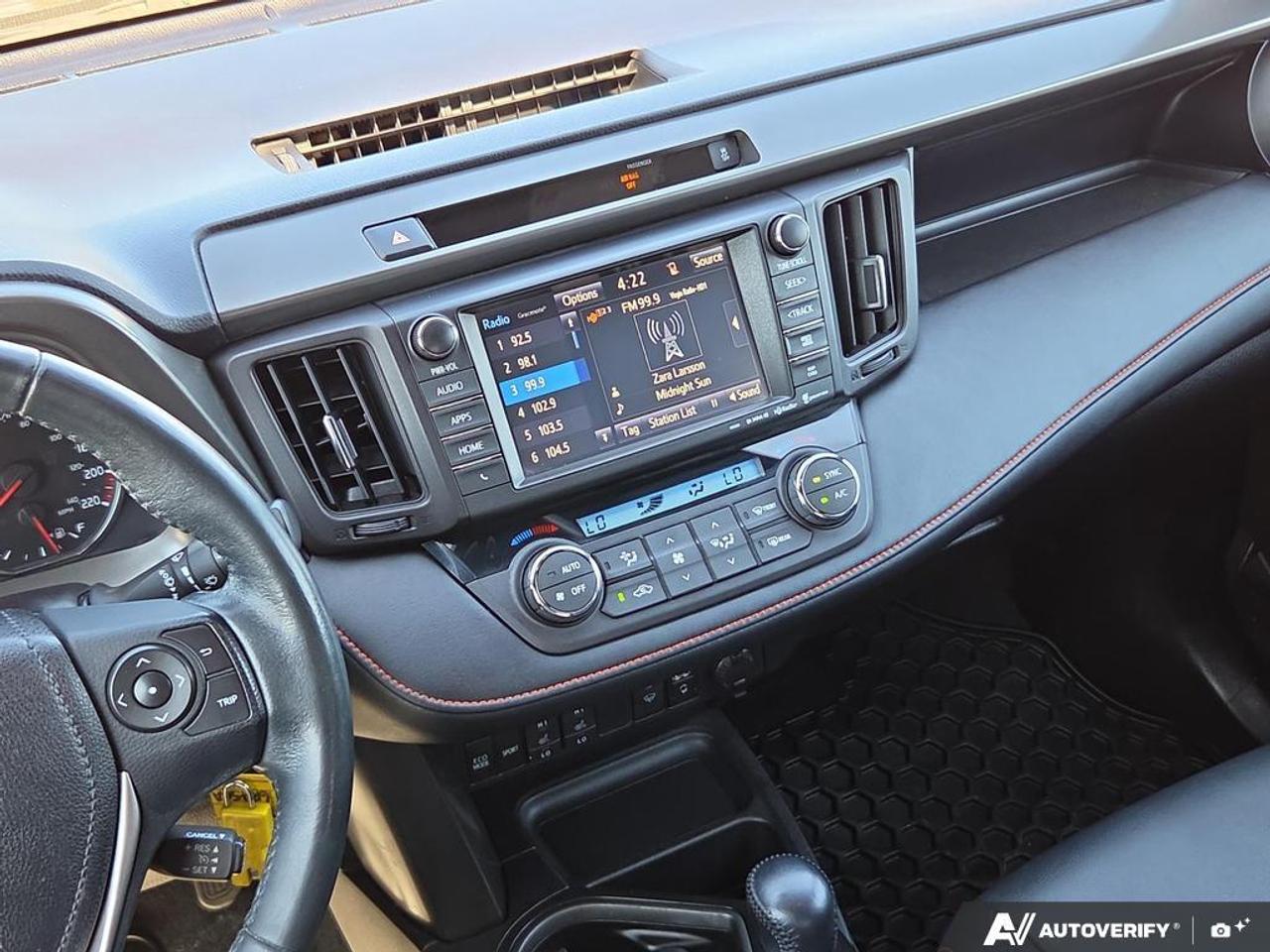2016 Toyota RAV4 SE AWD   HTD SEATS   SUNROOF   BLUETOOTH Photo