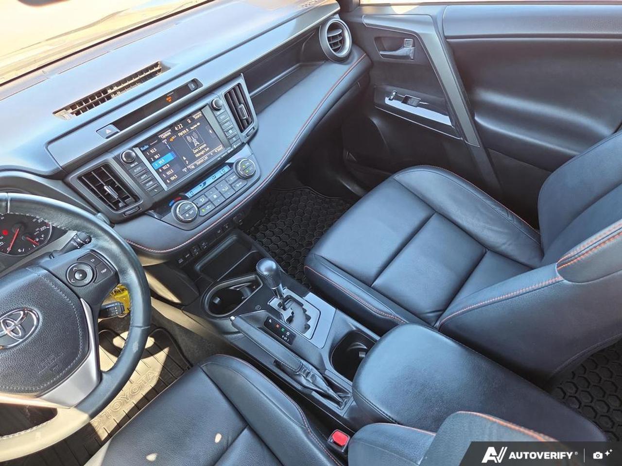 2016 Toyota RAV4 SE AWD   HTD SEATS   SUNROOF   BLUETOOTH Photo