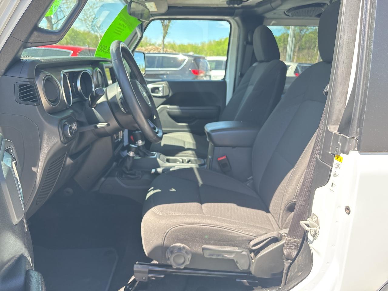 2020 Jeep Wrangler Sport S Photo