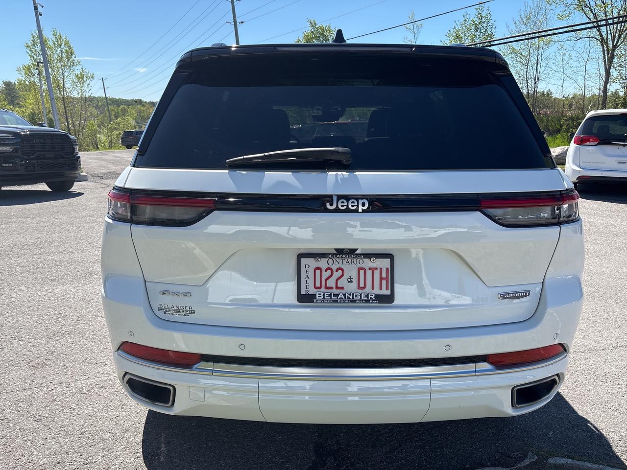2024 Jeep Grand Cherokee Summit Photo