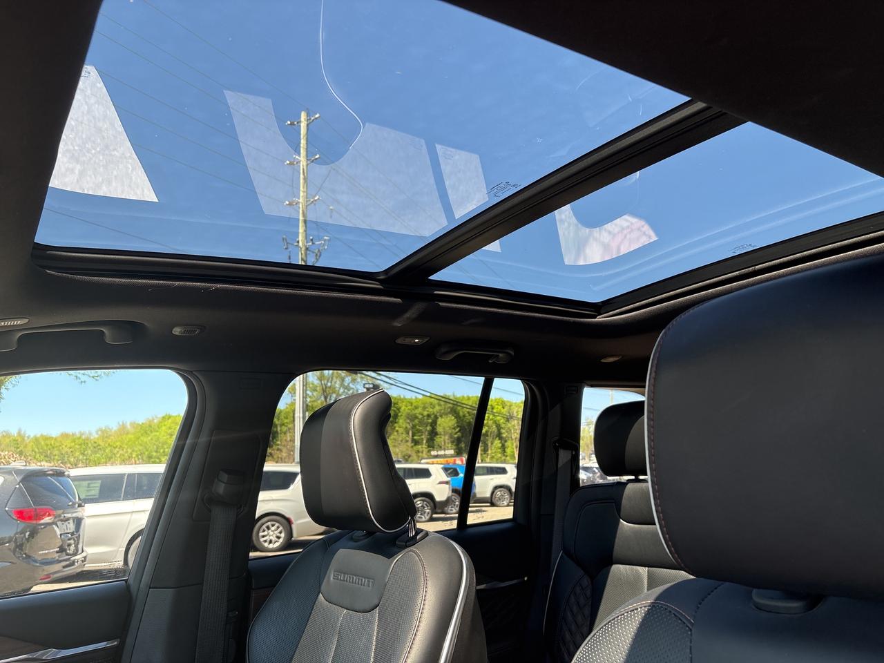 2024 Jeep Grand Cherokee Summit Photo
