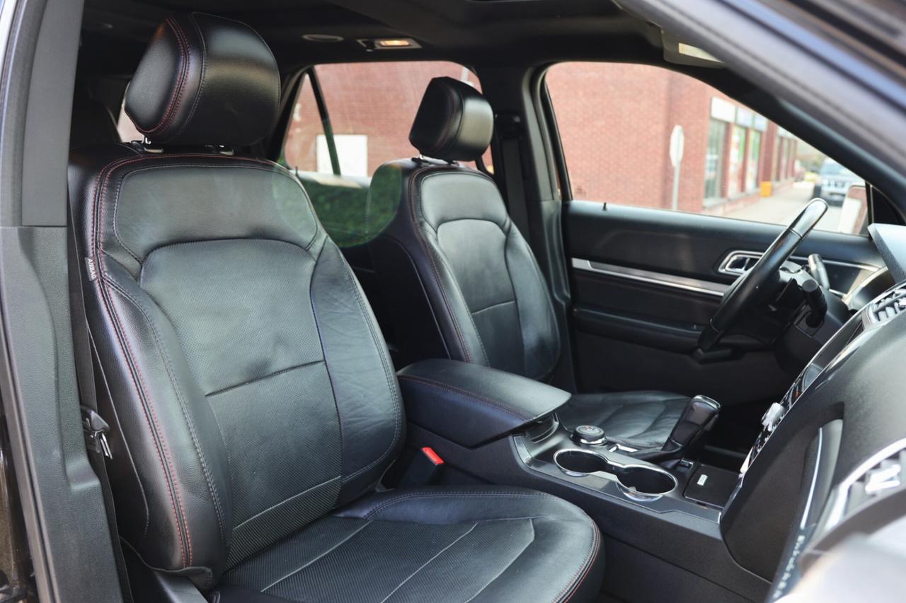 2017 Ford Explorer SPORT-AWD-7PASS-R STARTER/NAV/PANOROOF/LEATHER/P S Photo
