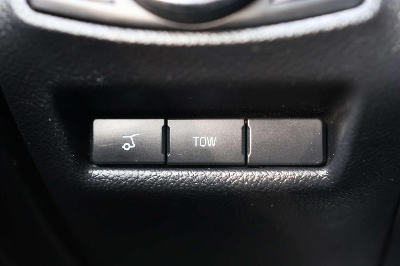 2017 Ford Explorer SPORT-AWD-7PASS-R STARTER/NAV/PANOROOF/LEATHER/H&C SEATS/B CAM/BLIS/P SENSOR/KEYLESS/CARPLAY Photo