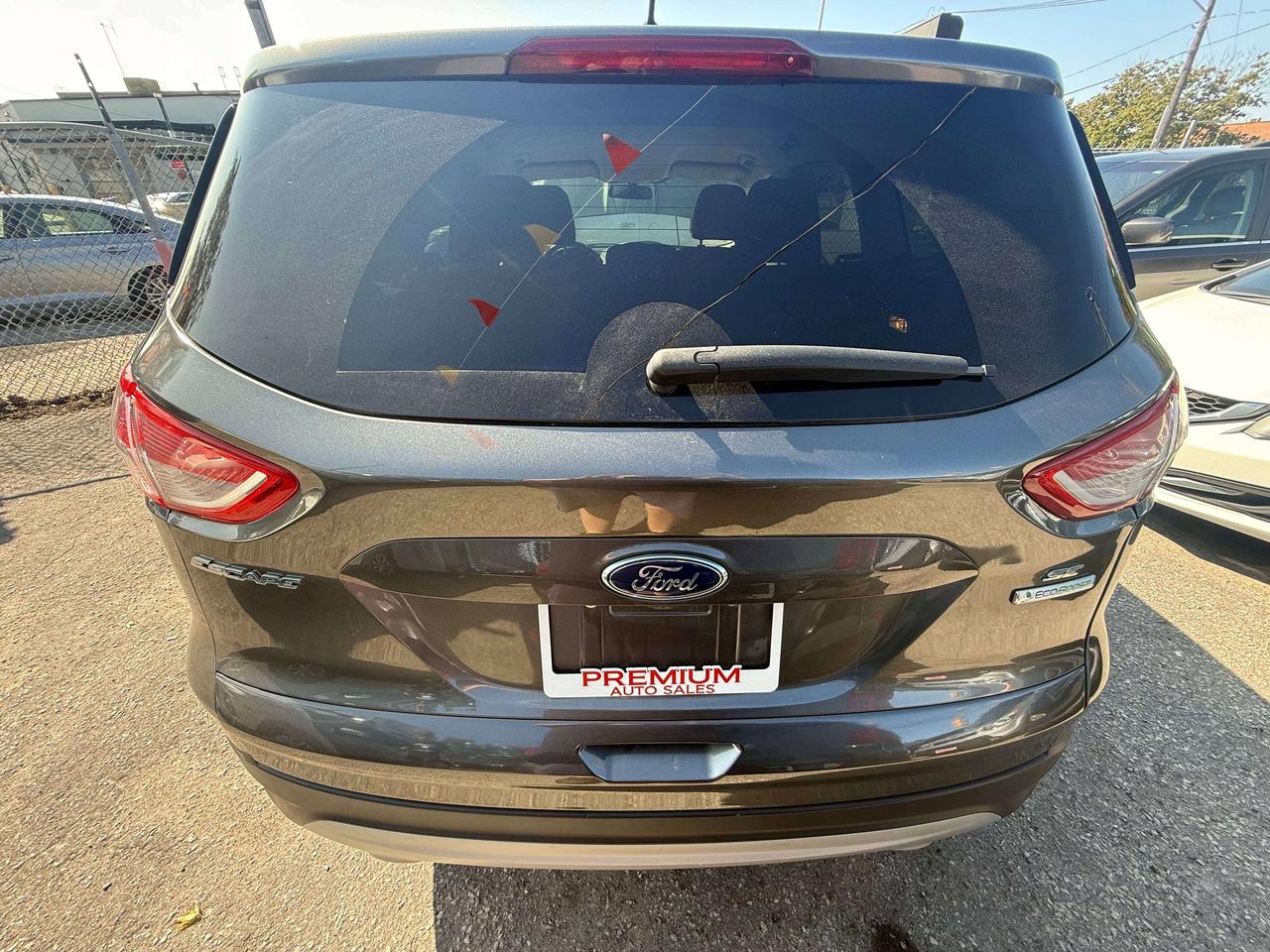 2015 Ford Escape *** 3 YEAR WARRANTY INCLUDED *** Photo4