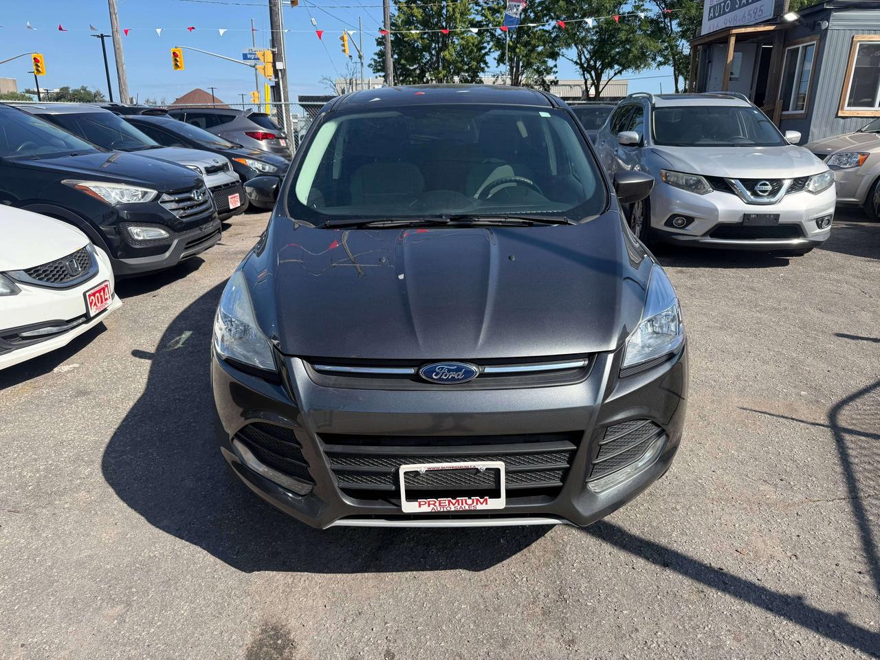 2015 Ford Escape *** 3 YEAR WARRANTY INCLUDED *** Photo
