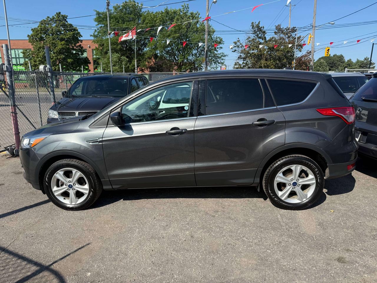 2015 Ford Escape *** 3 YEAR WARRANTY INCLUDED *** Photo