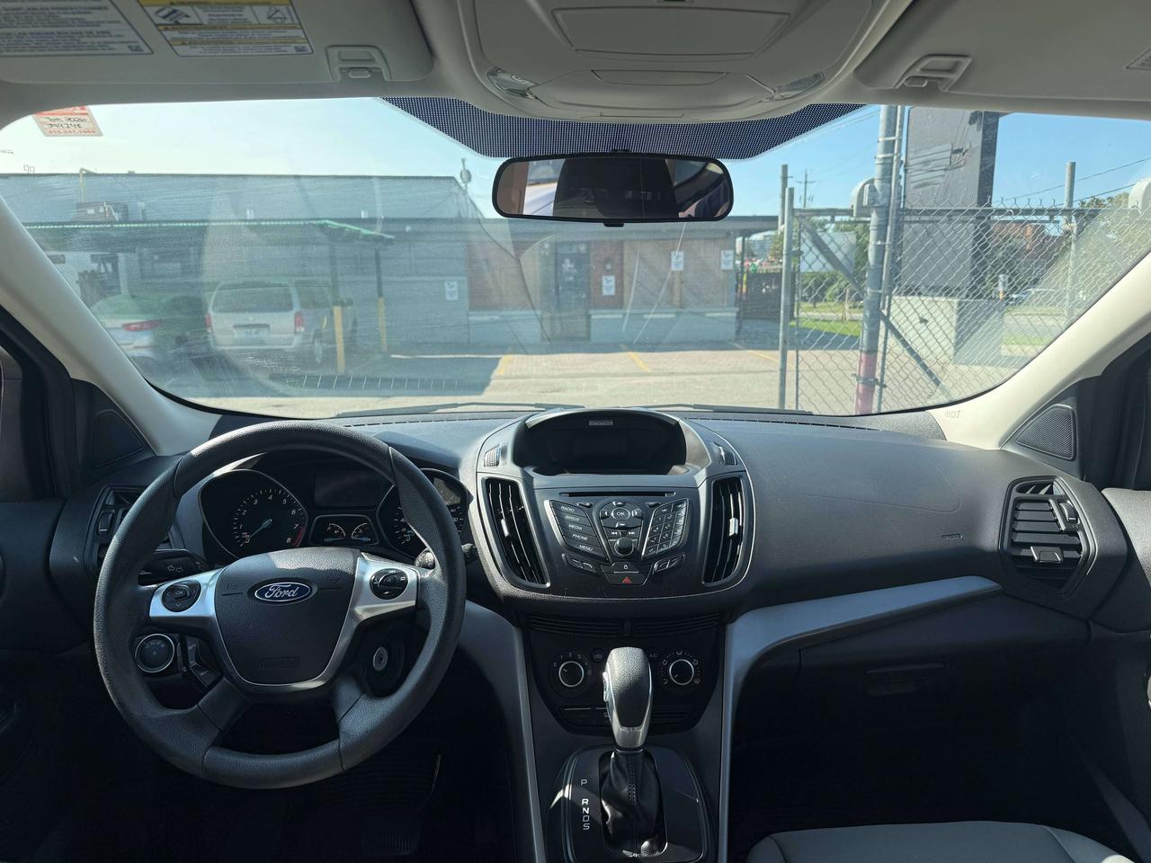 2015 Ford Escape *** 3 YEAR WARRANTY INCLUDED *** Photo