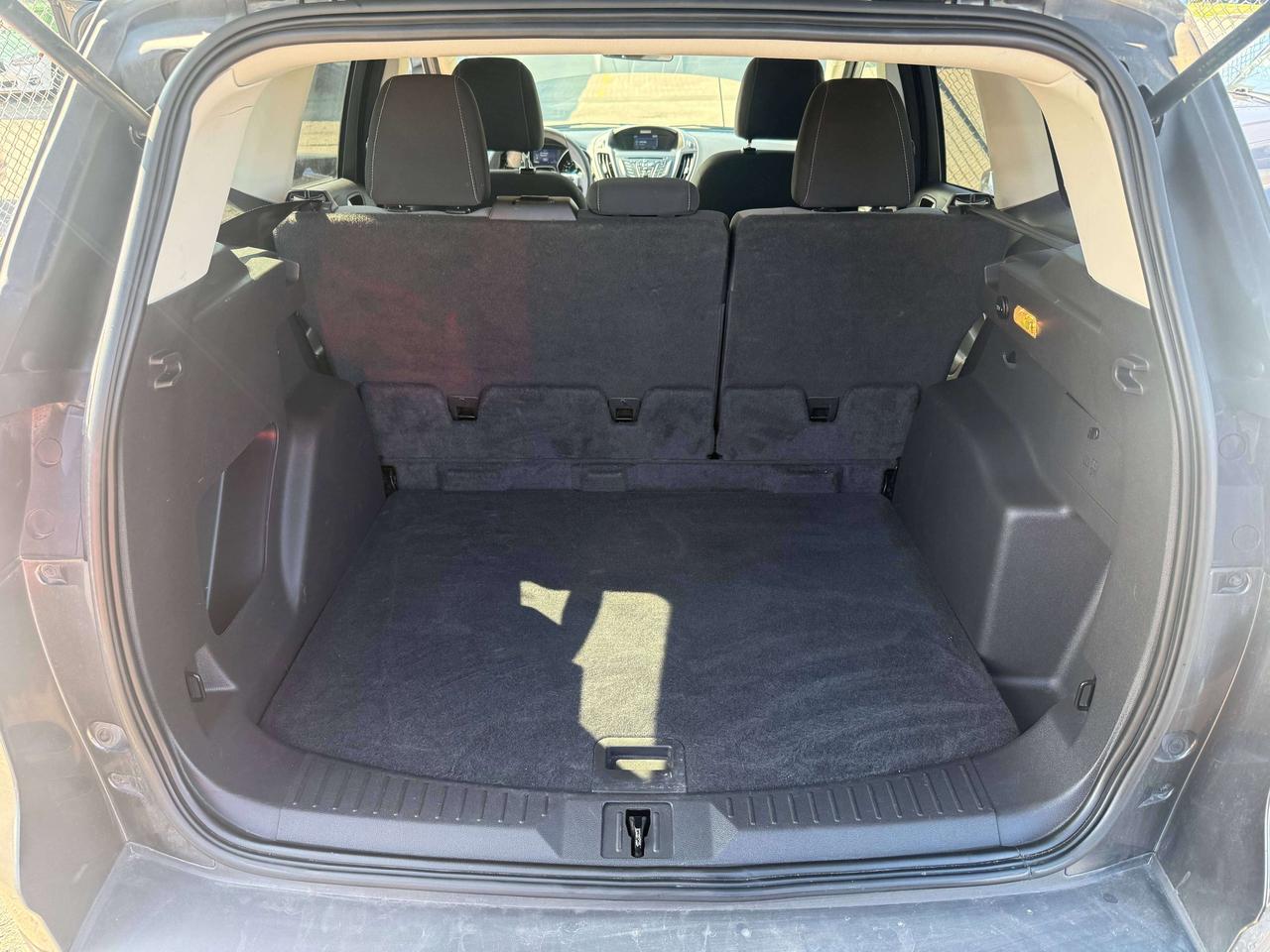 2015 Ford Escape *** 3 YEAR WARRANTY INCLUDED *** Photo