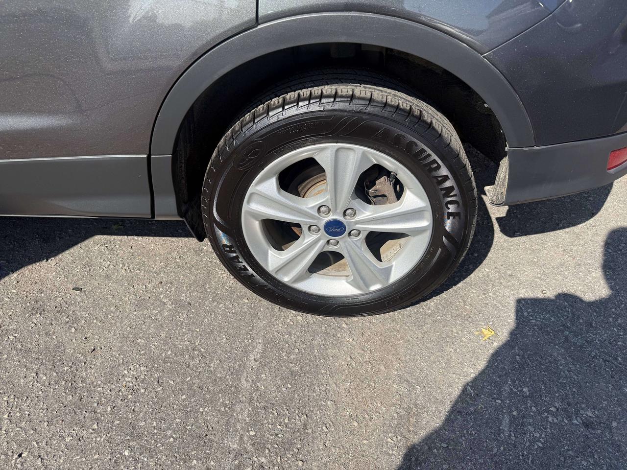 2015 Ford Escape *** 3 YEAR WARRANTY INCLUDED *** Photo