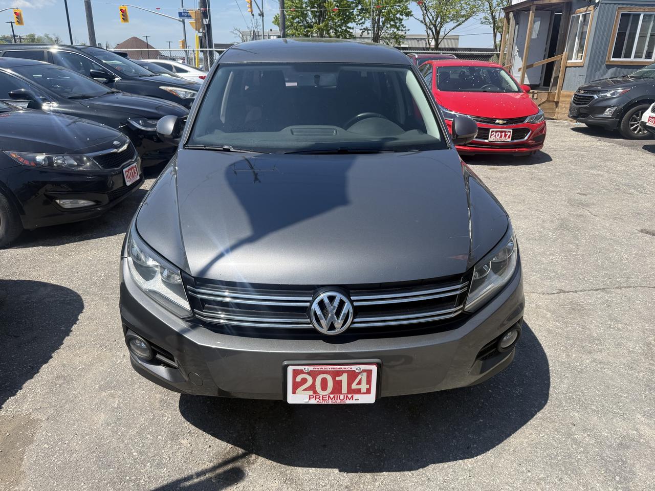 2014 Volkswagen Tiguan *** 3 YEAR WARRANTY INCLUDED *** Photo