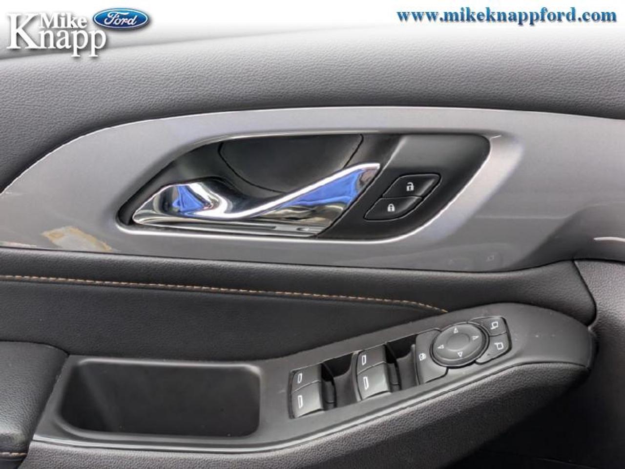 2018 Chevrolet Traverse LS Photo