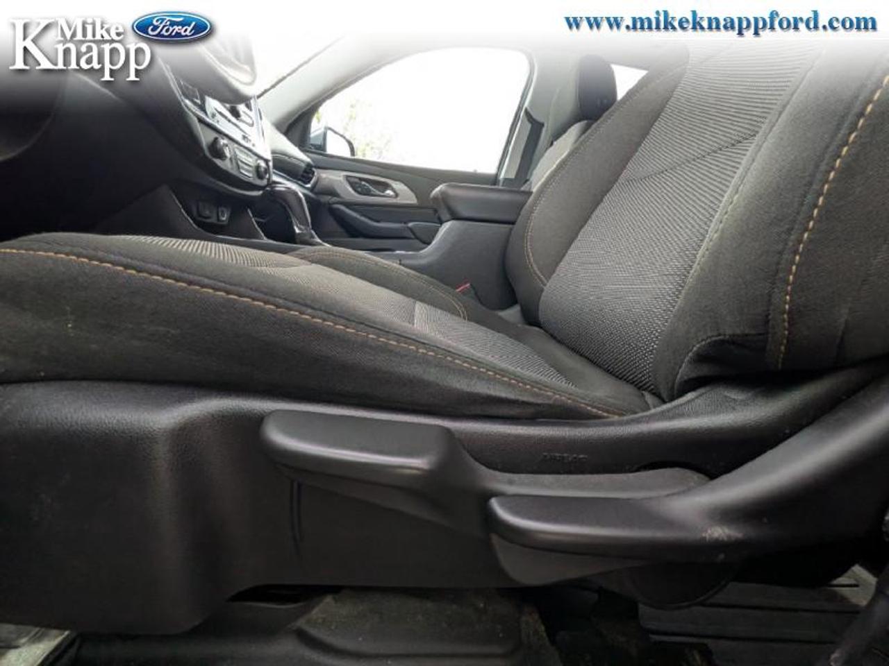 2018 Chevrolet Traverse LS Photo