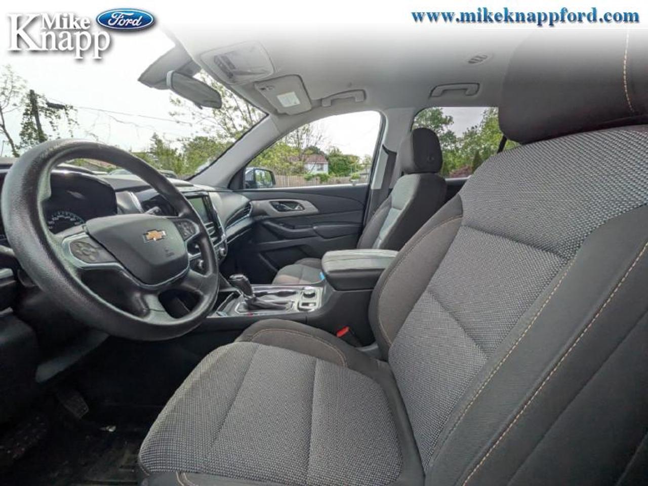 2018 Chevrolet Traverse LS Photo