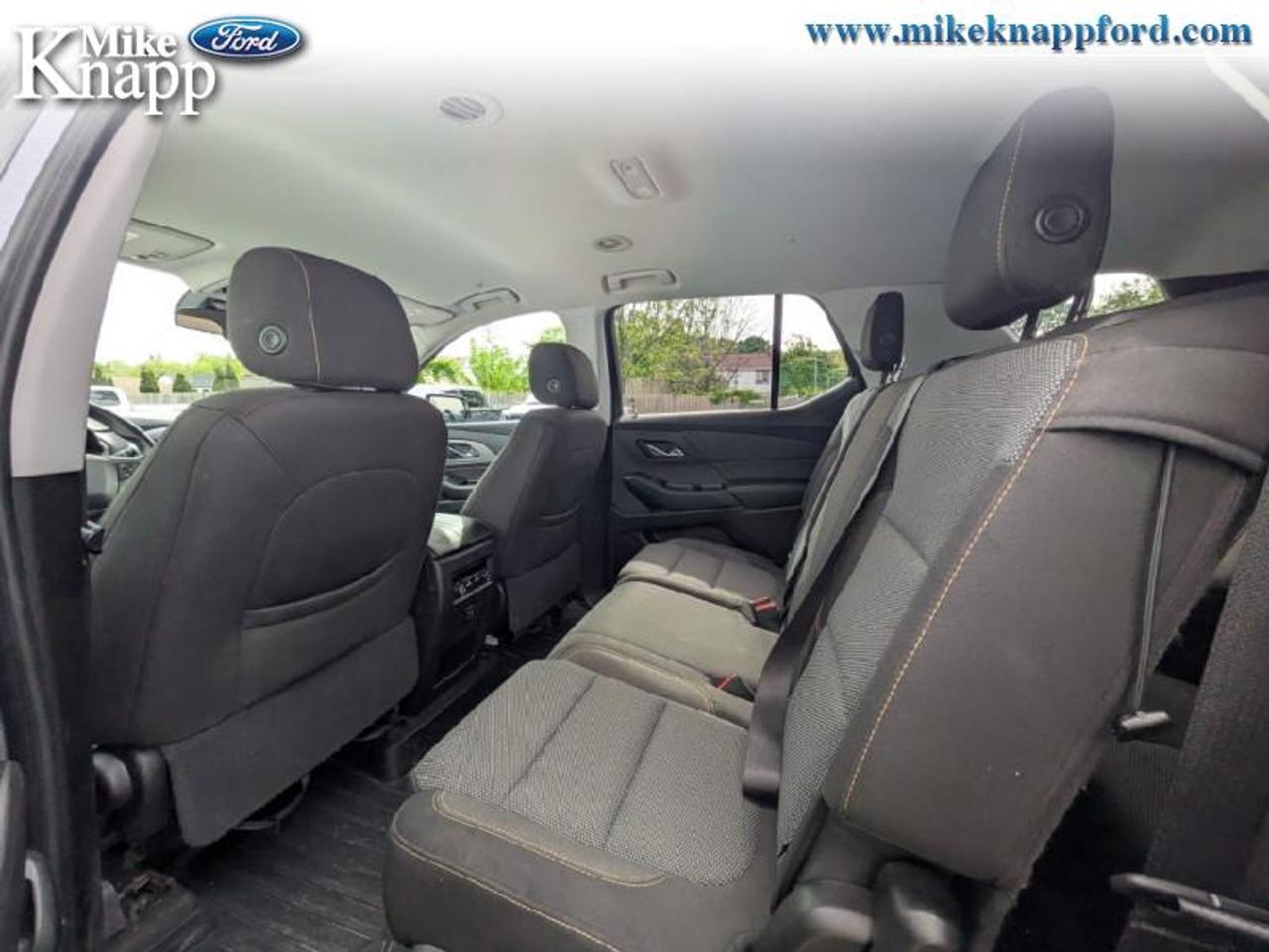 2018 Chevrolet Traverse LS Photo