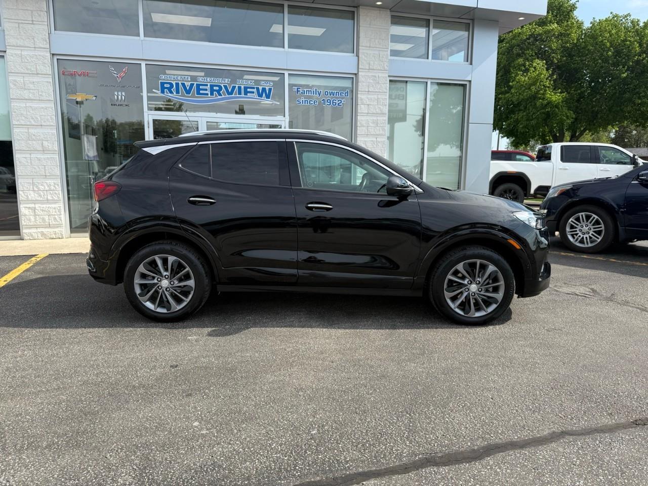 2023 Buick Encore GX Essence All-Wheel Drive Photo2