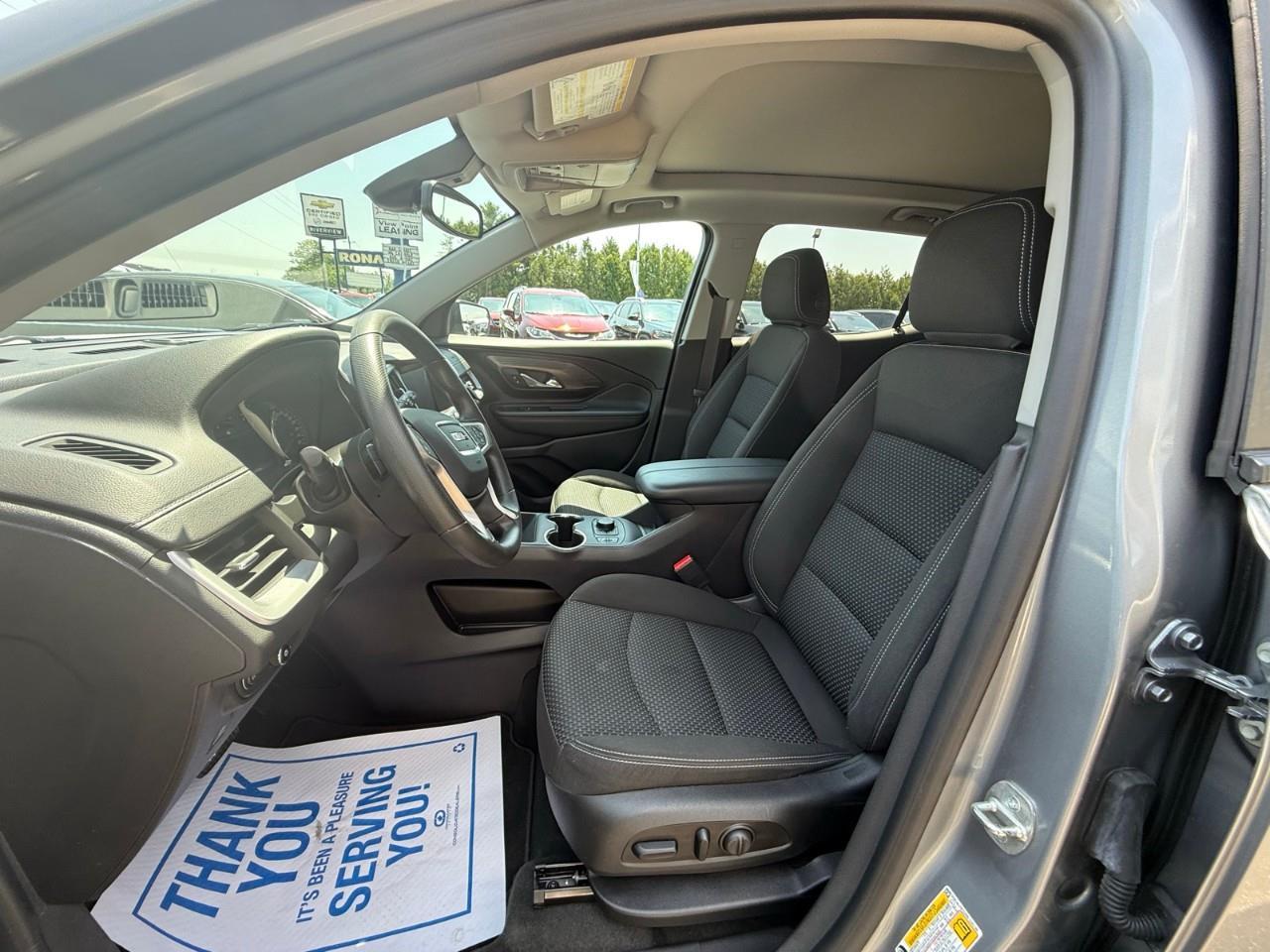 2024 GMC Terrain SLE 4dr All-Wheel Drive Photo