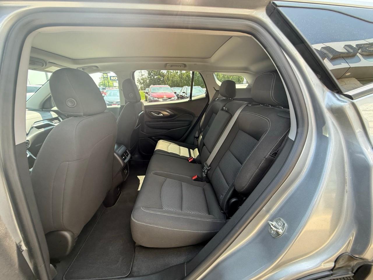 2024 GMC Terrain SLE 4dr All-Wheel Drive Photo