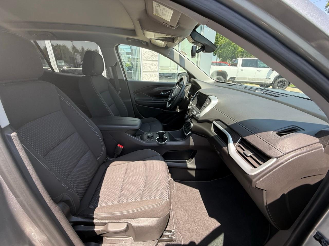 2024 GMC Terrain SLE 4dr All-Wheel Drive Photo