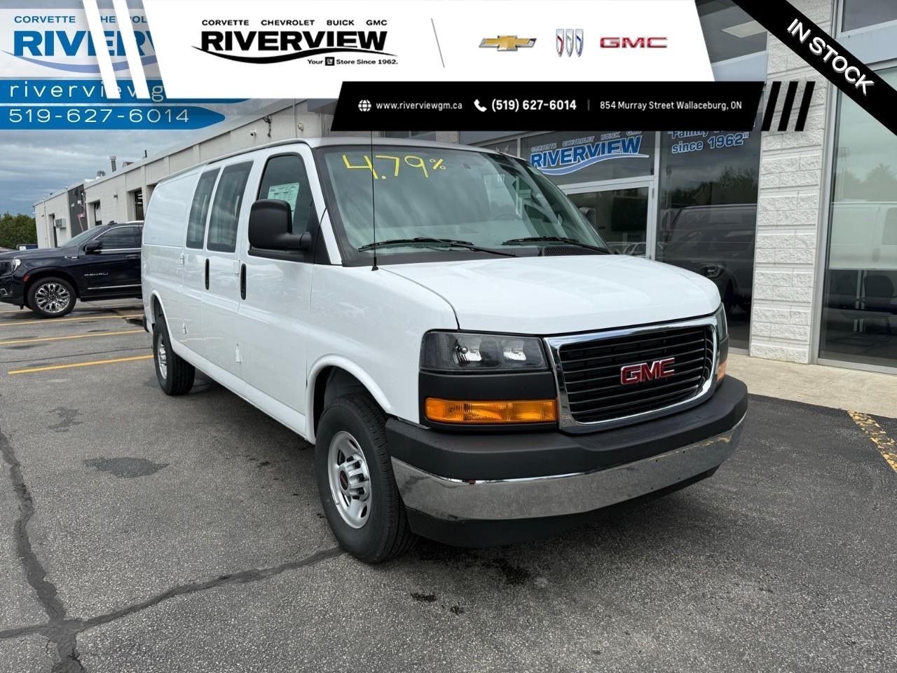 2026 GMC Savana 2500 Work Van Rear-Wheel Drive Extended Cargo Van Photo