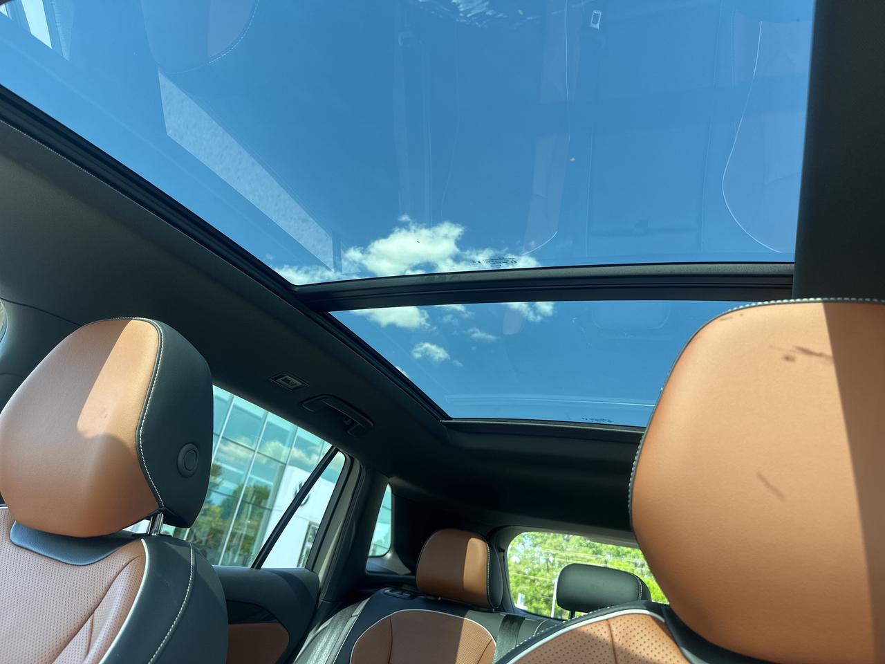 2025 Volkswagen Tiguan HIGHLINE R-LINE 4MOTION Photo