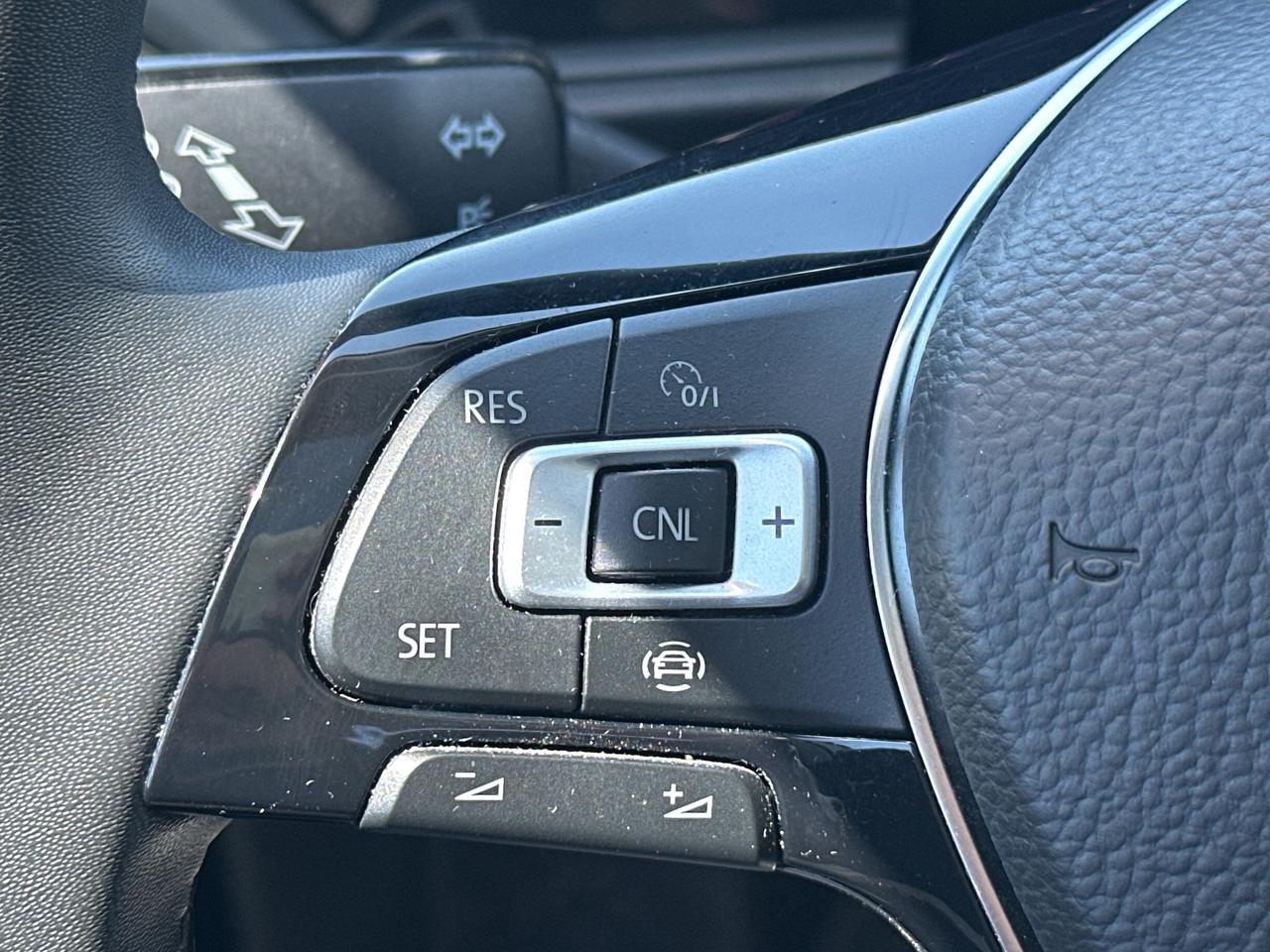 2020 Volkswagen Jetta Execline Auto Photo