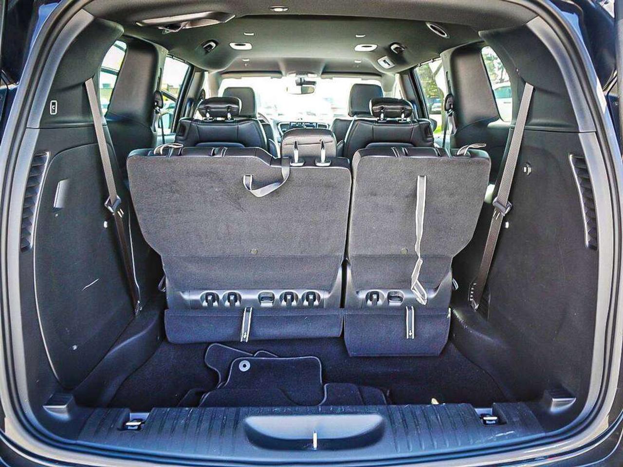 2025 Chrysler Grand Caravan  Photo