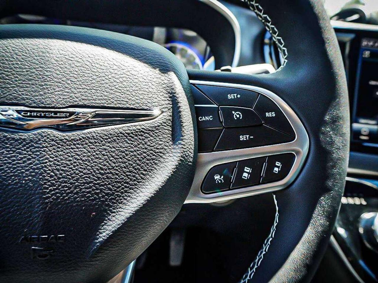 2025 Chrysler Grand Caravan  Photo