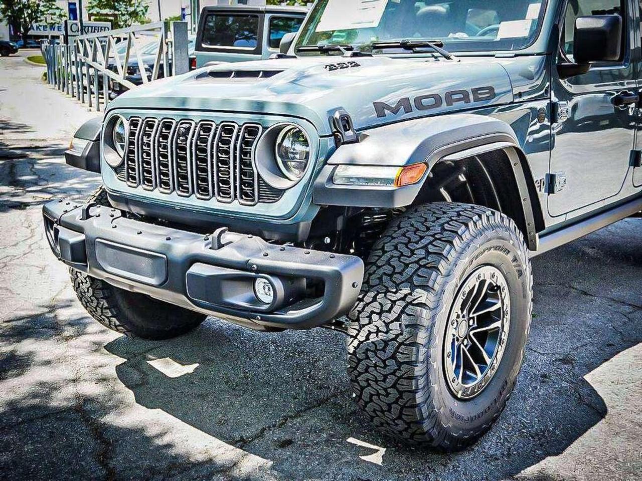 2026 Jeep Wrangler  Photo3
